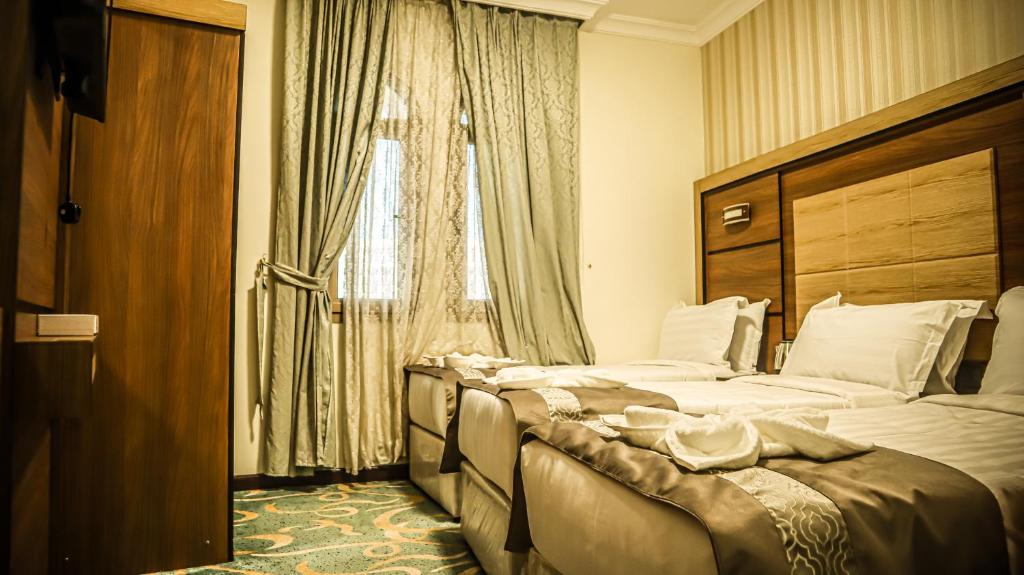 Al Mukhtara Diamond Hotel